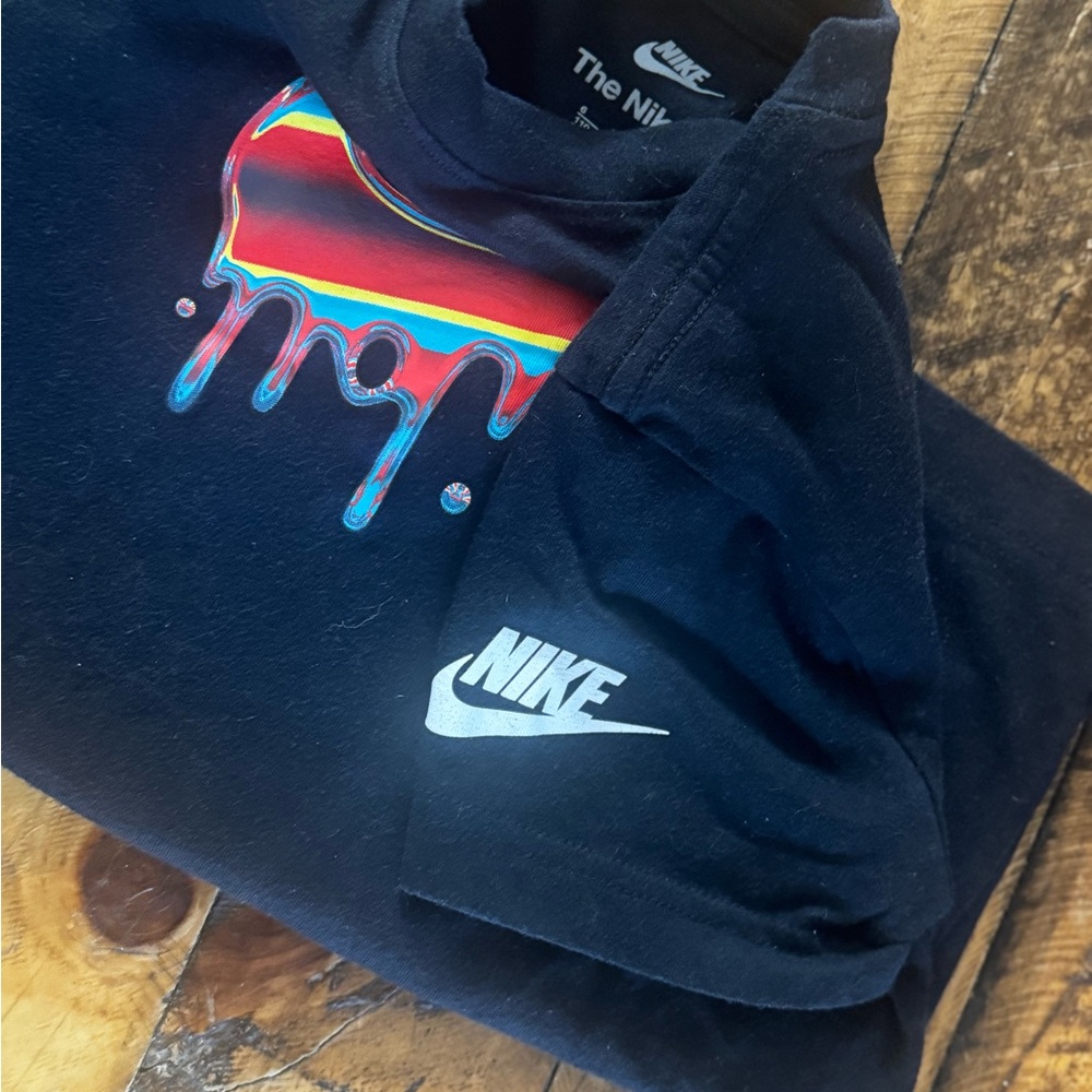Nike Kids Multicolor Drip Logo Tee